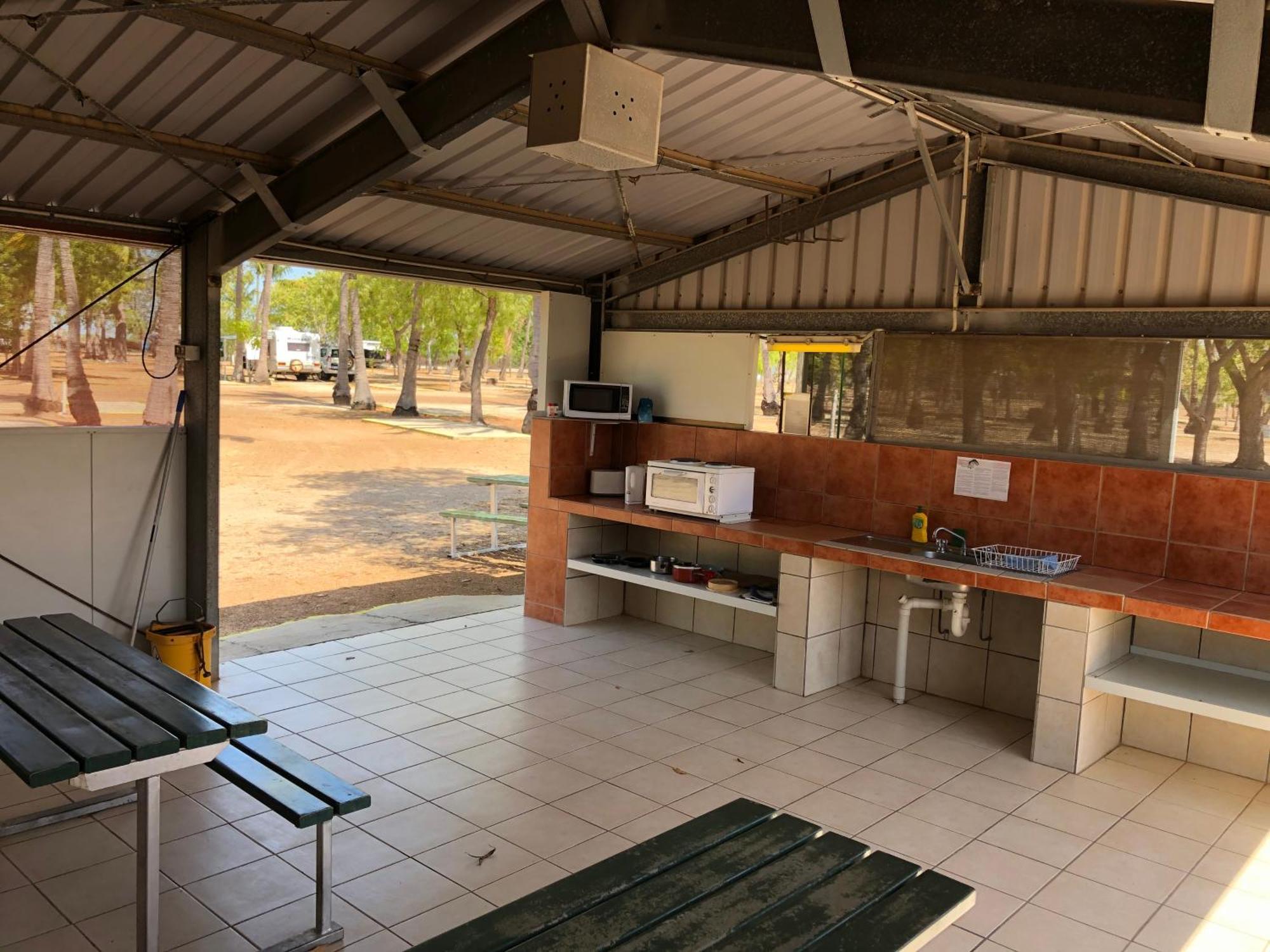 Karumba Point Sunset Caravan Park ภายนอก รูปภาพ