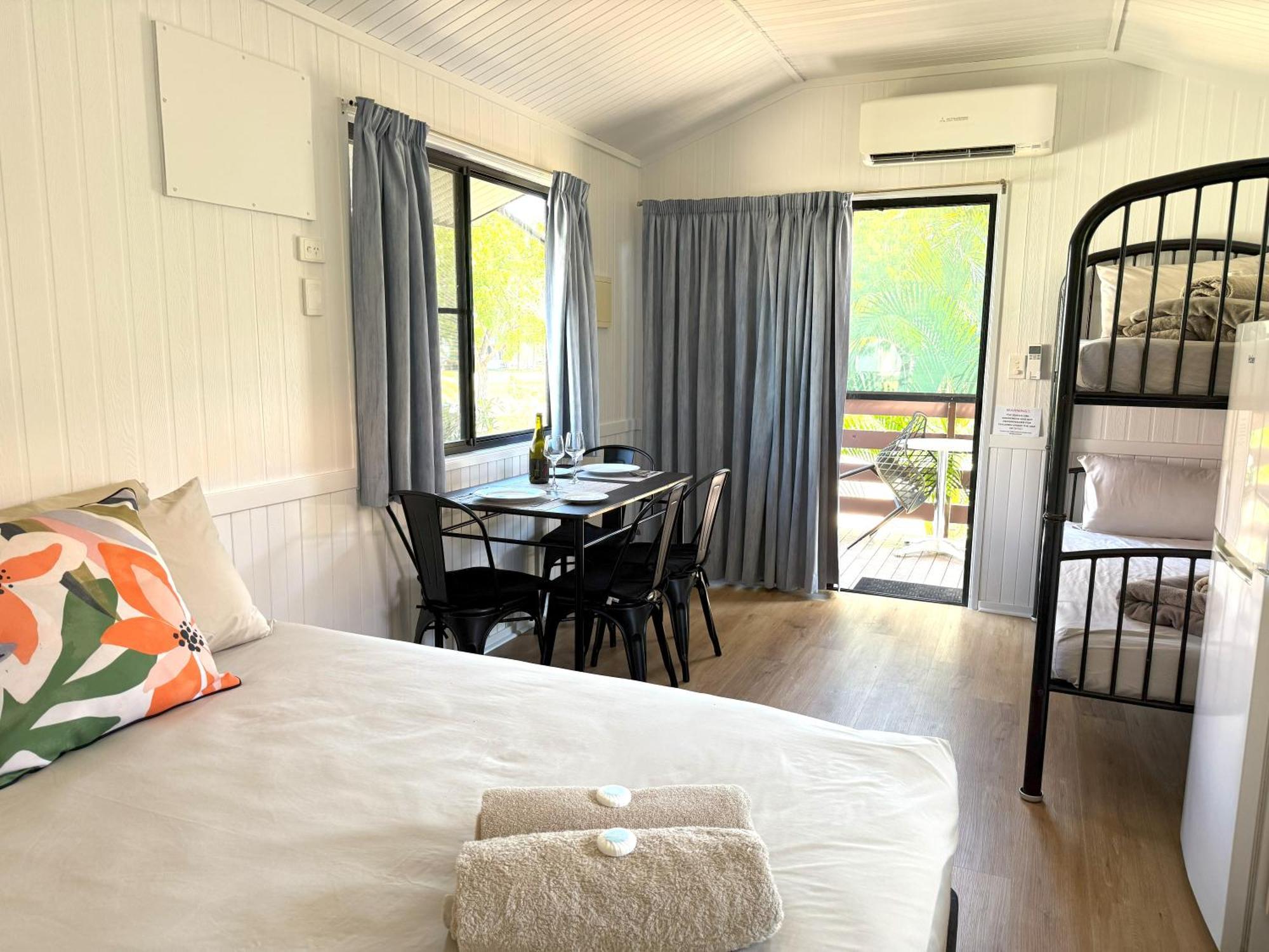 Karumba Point Sunset Caravan Park ภายนอก รูปภาพ